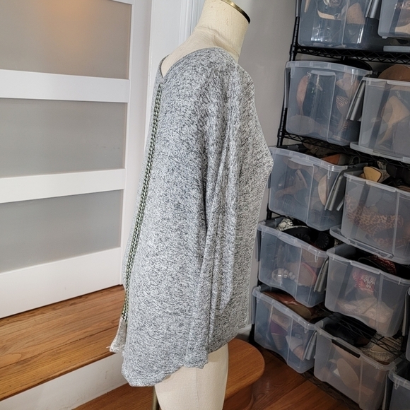 NEW Live and let Live Gray Knit top High Low Hem Ribbon Back Size PL - Picture 7 of 16